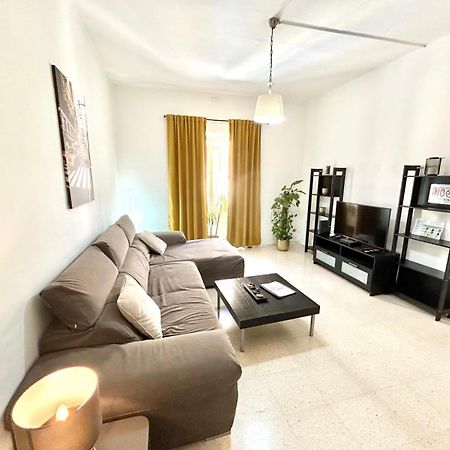 St Julians - Balluta Bay Large 3 Bedroom Apartment Sliema Ngoại thất bức ảnh