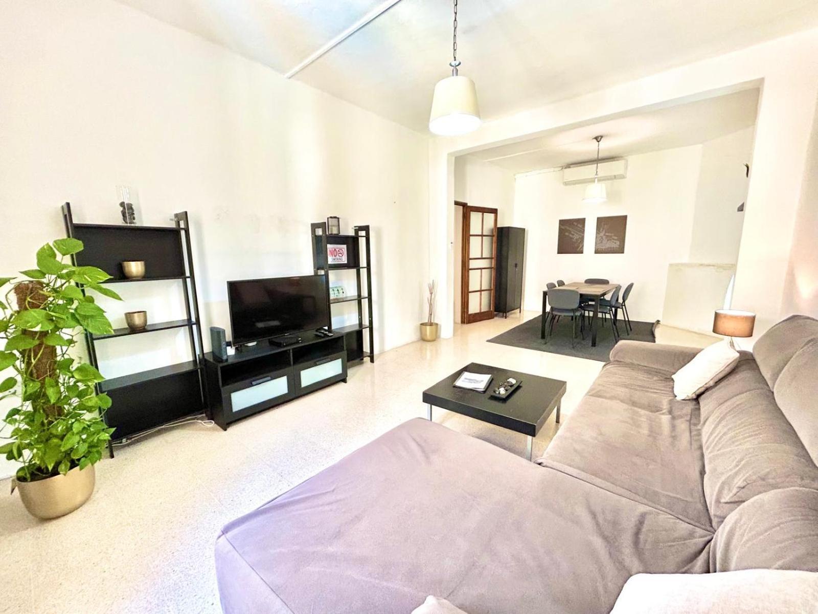 St Julians - Balluta Bay Large 3 Bedroom Apartment Sliema Ngoại thất bức ảnh