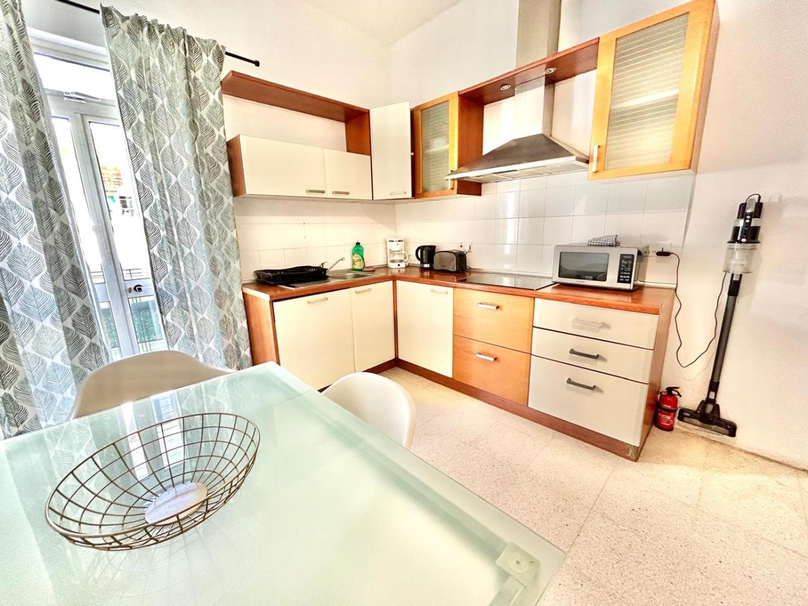 St Julians - Balluta Bay Large 3 Bedroom Apartment Sliema Ngoại thất bức ảnh